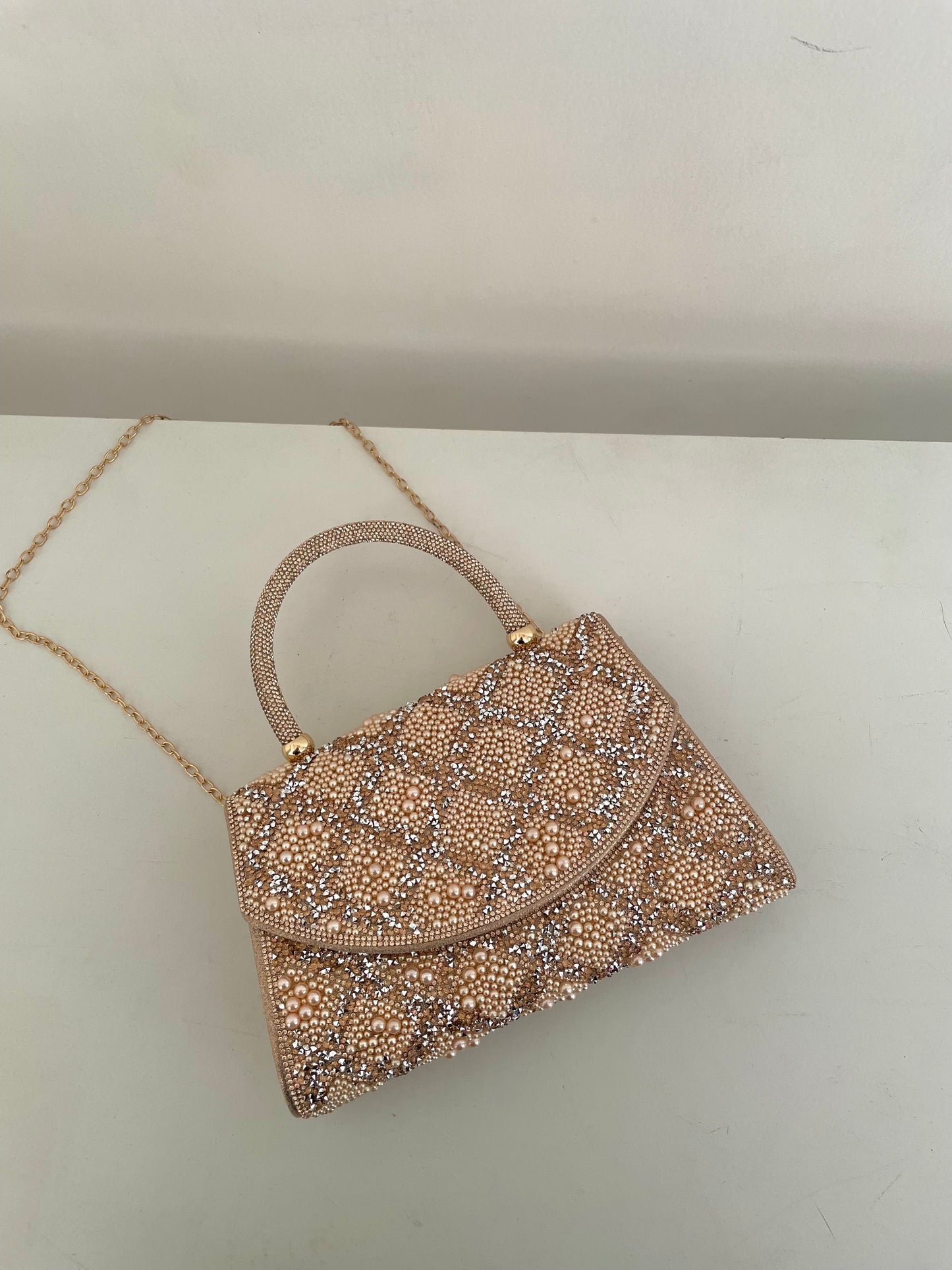 Moti Elegance
