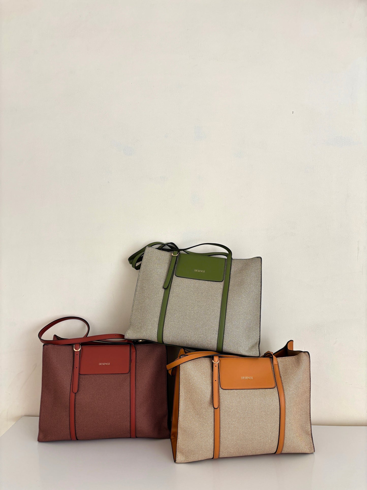 Contrasting Tote