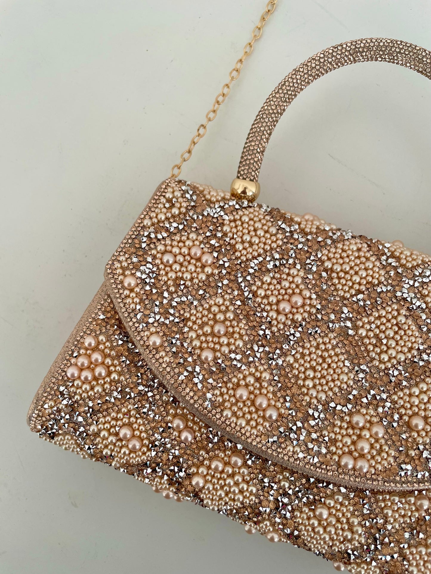Moti Elegance