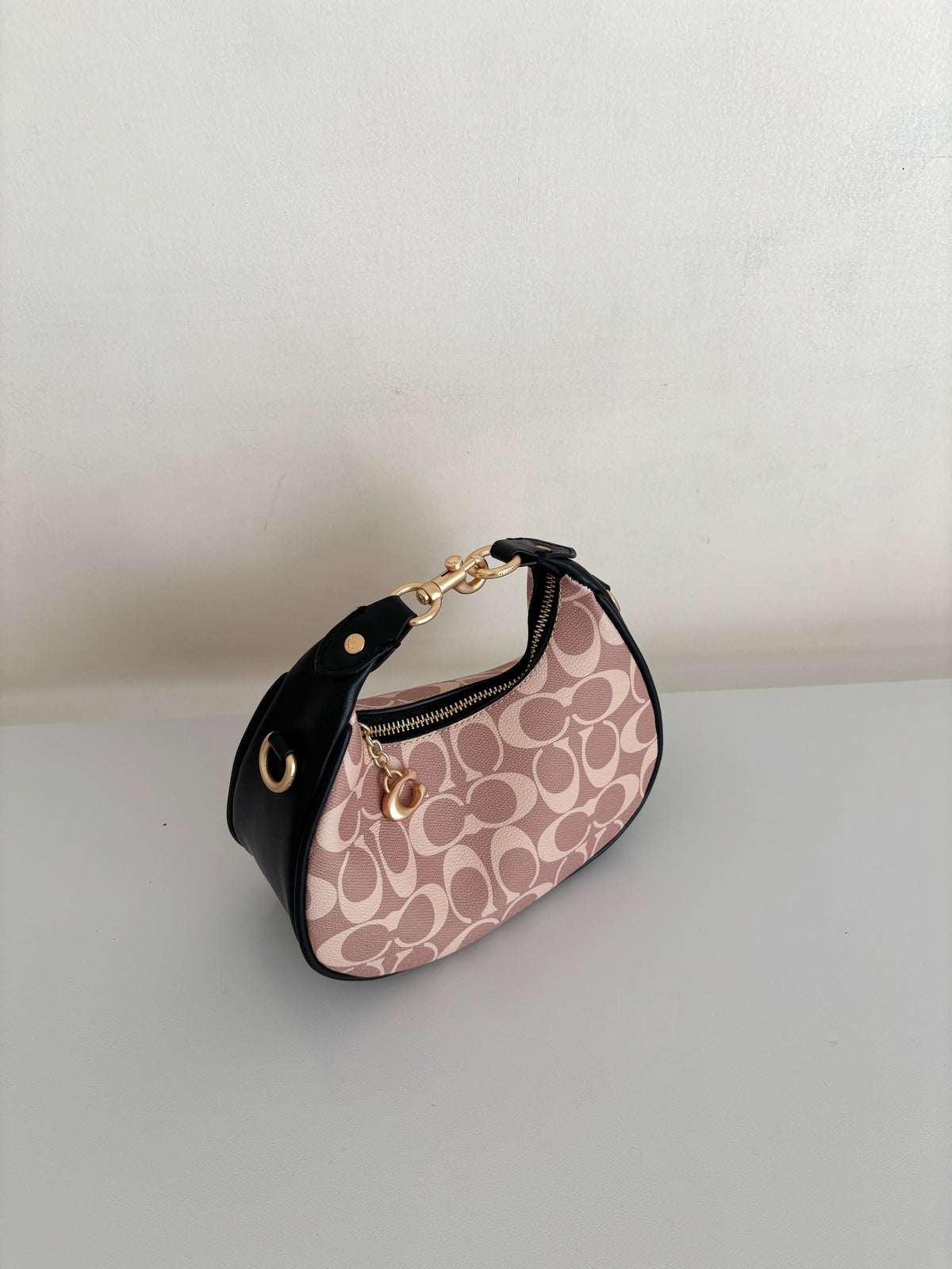 Luxury Jonie Bag.
(with box packaging)