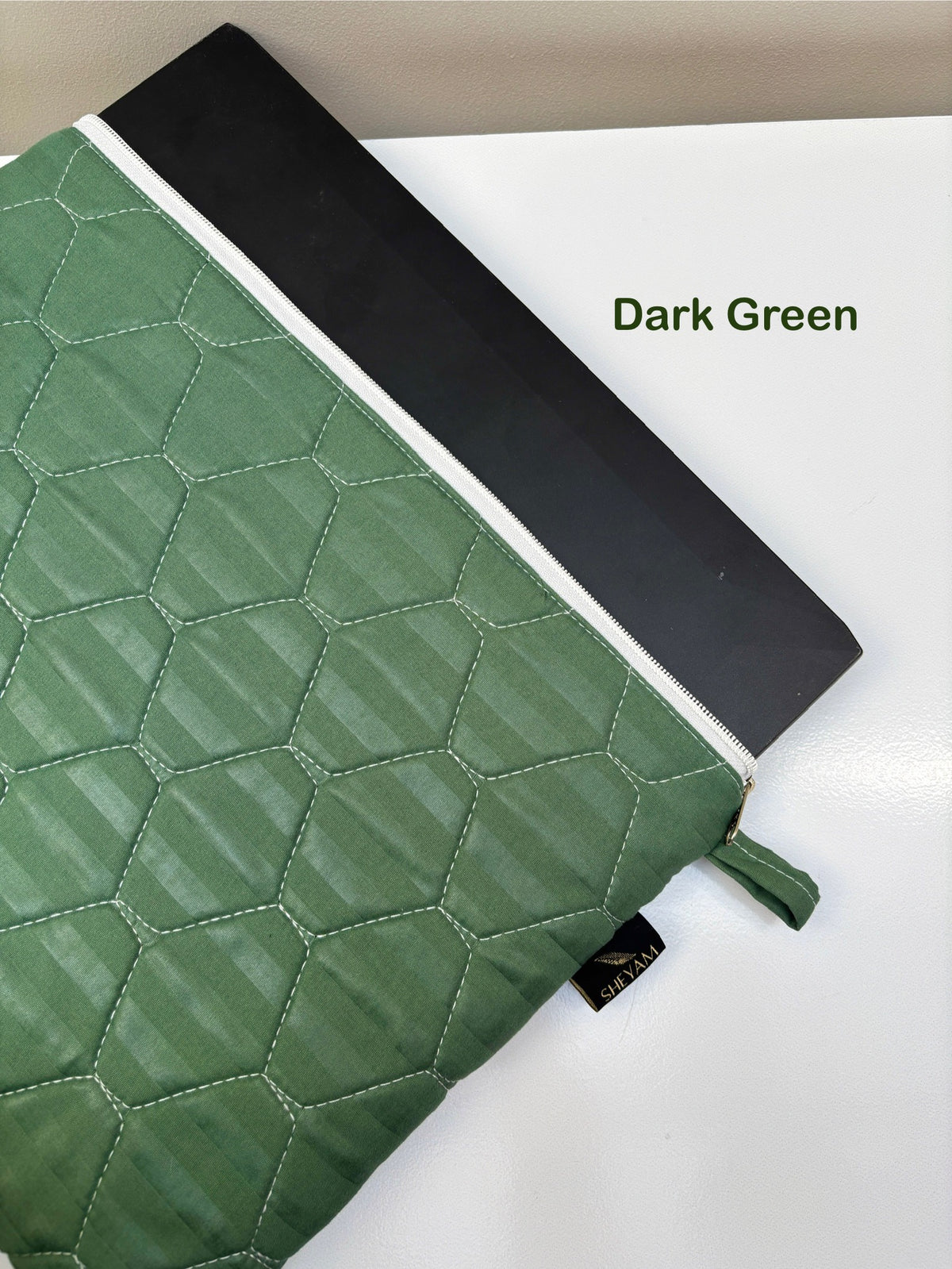 Quilted Laptop Sleeve(can fit laptop Upto 17”)