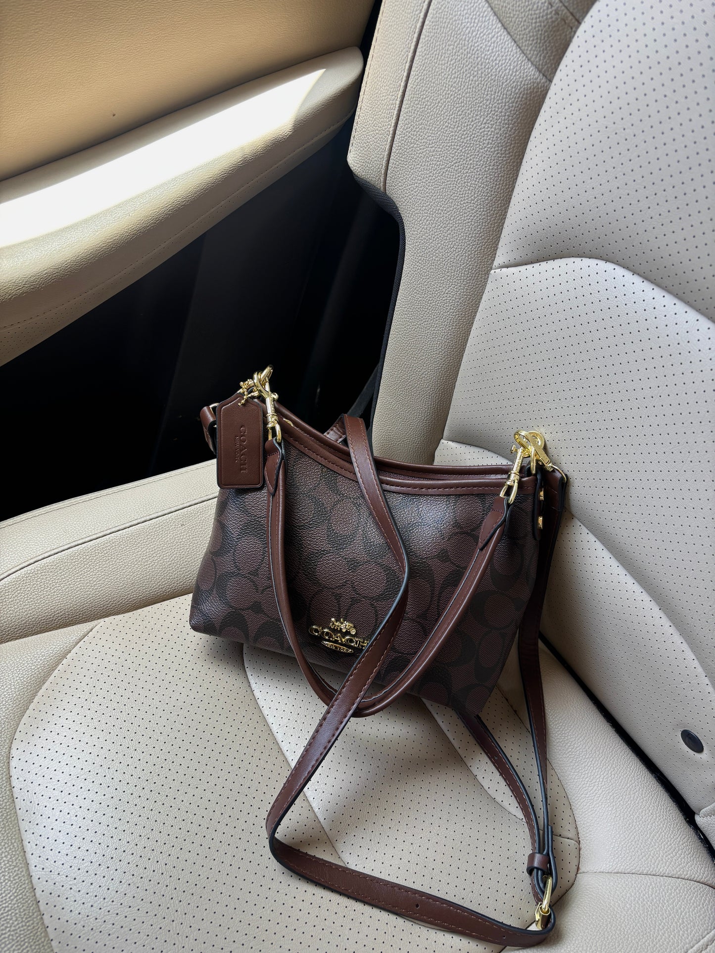 Luxury Laurel Small Handbag