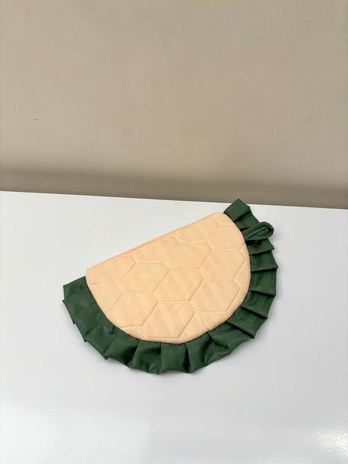 Ruffle Semi Pouch