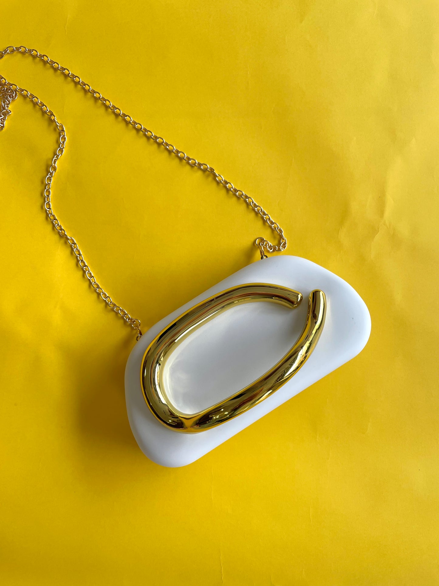 Hand in Handle Clutch