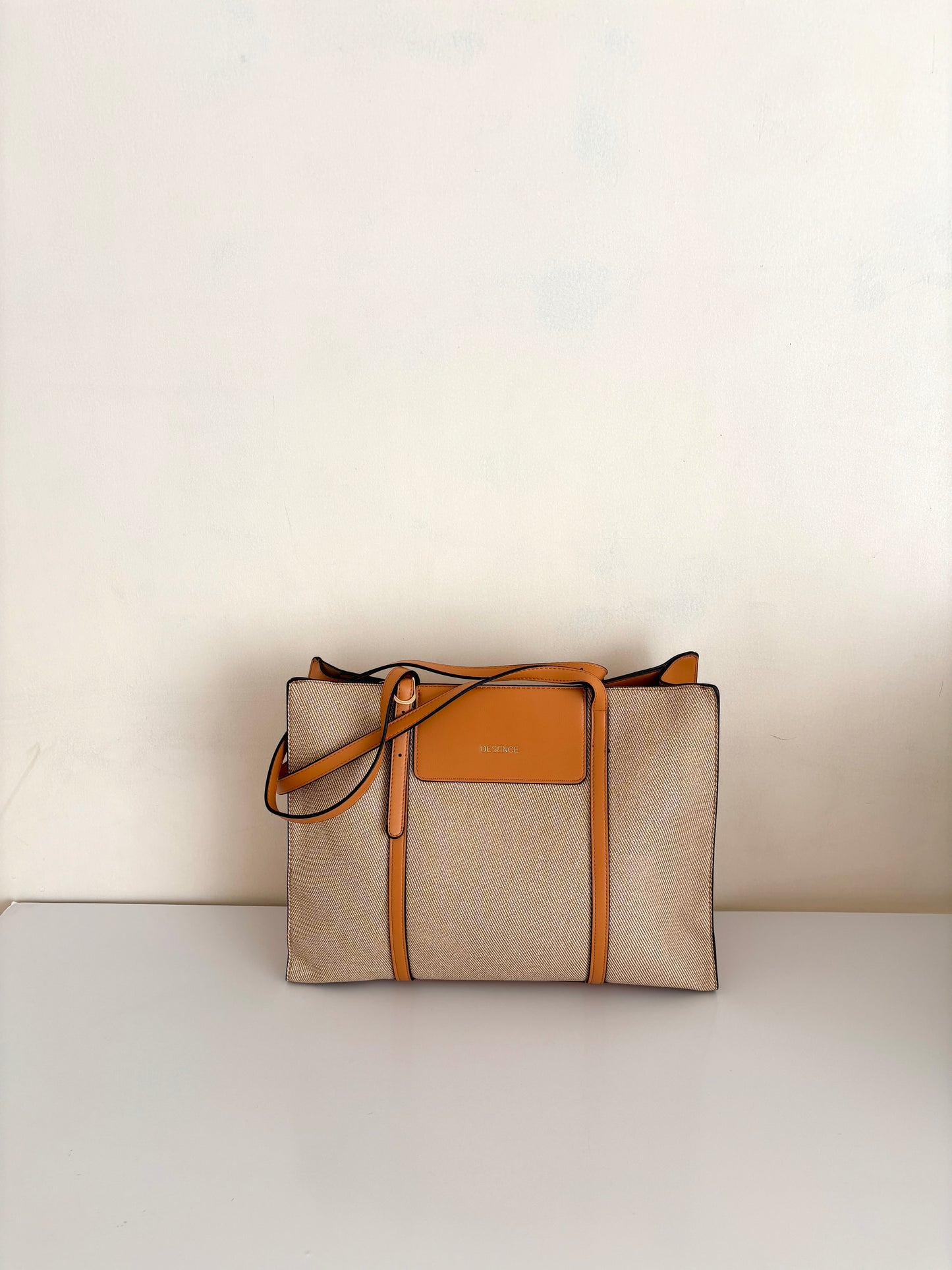 Contrasting Tote