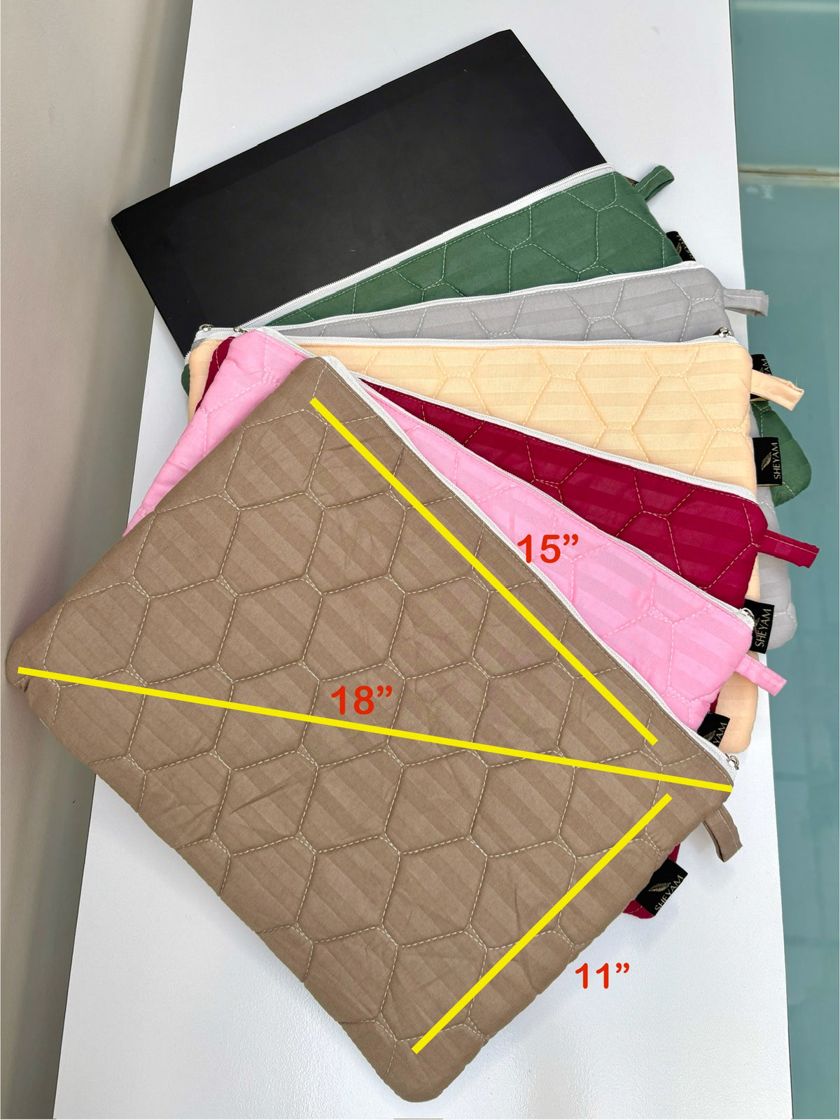 Quilted Laptop Sleeve(can fit laptop Upto 17”)