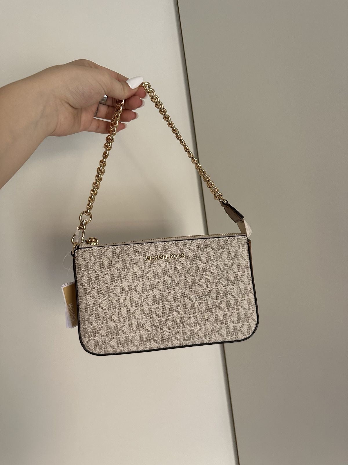 Luxury MK Handbag.
(with box packaging)