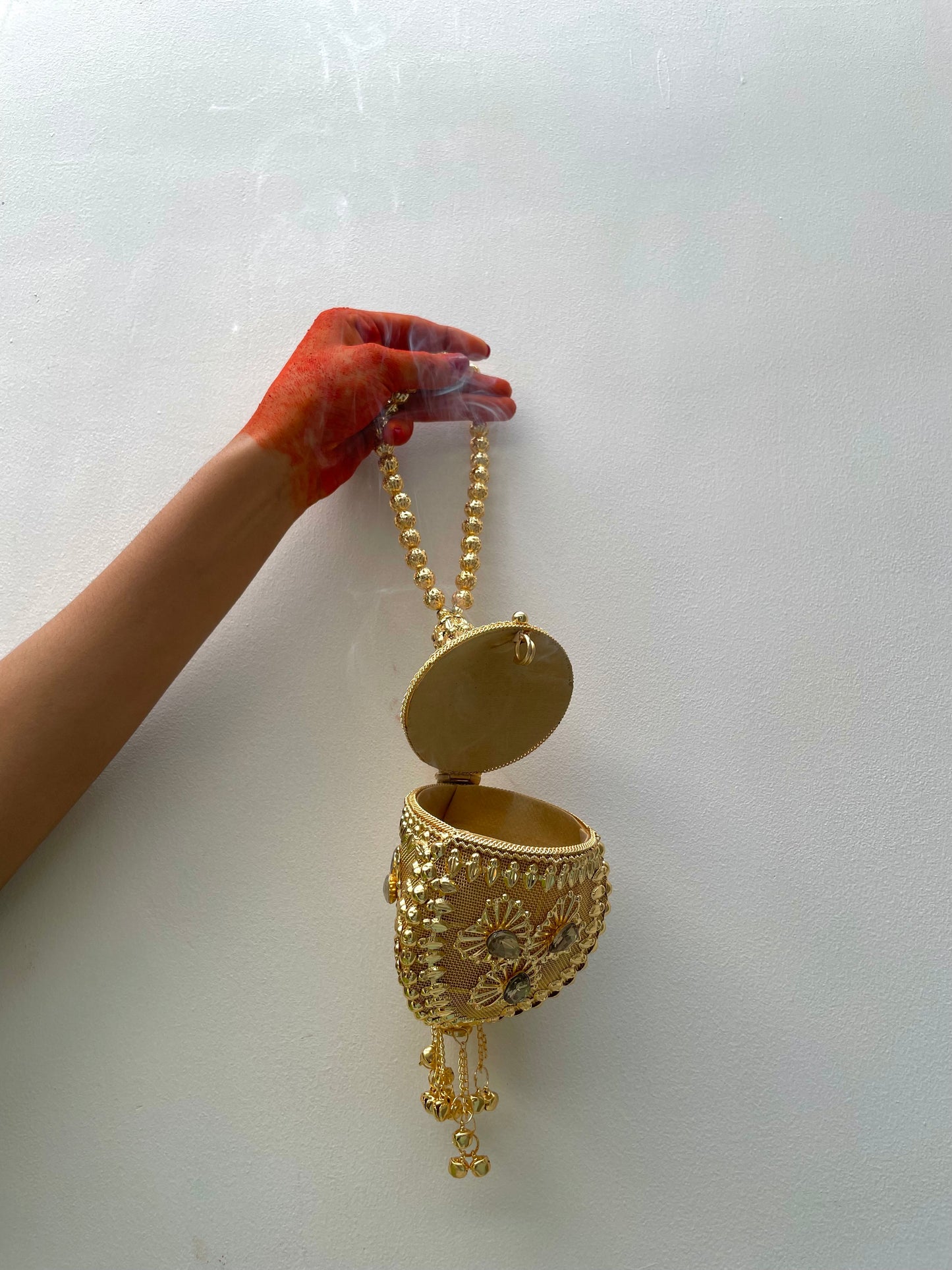Chandni Clutch