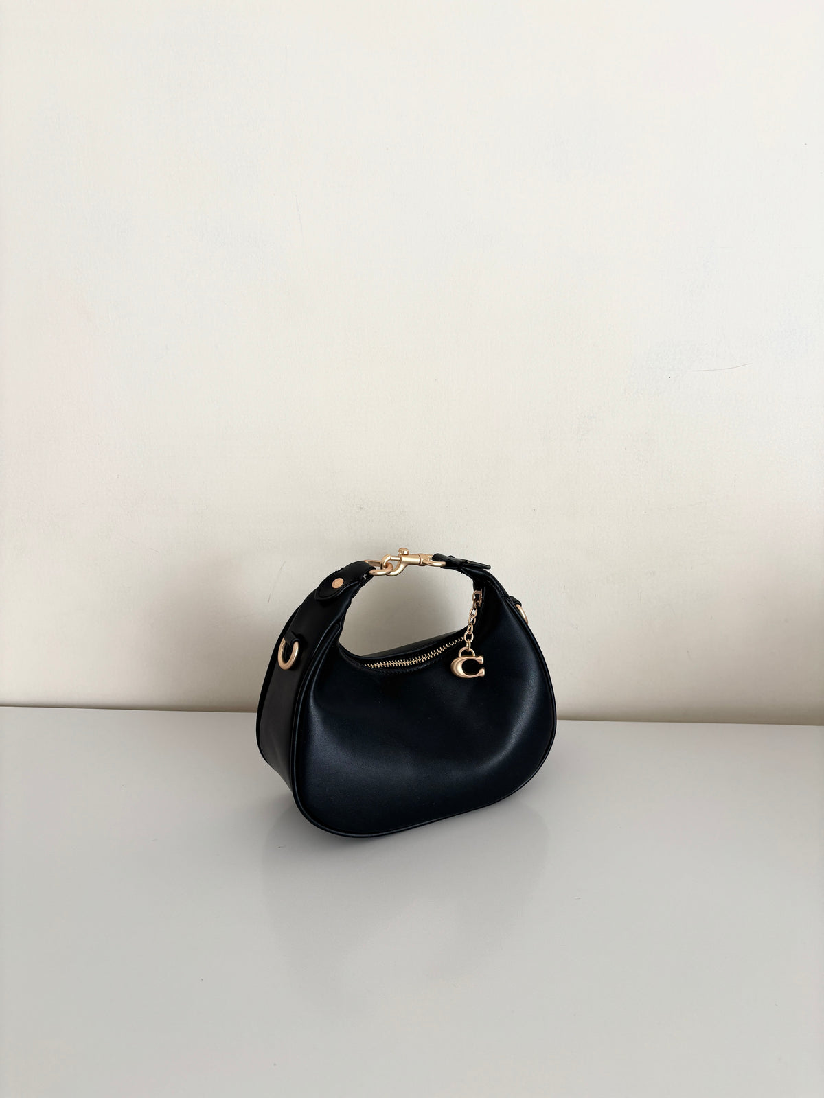 Luxury Jonie Bag.
(with box packaging)