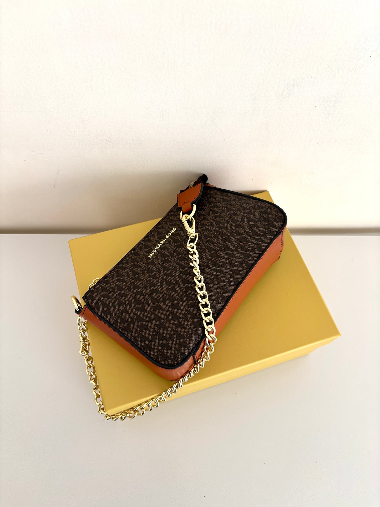 Luxury MK Handbag.
(with box packaging)