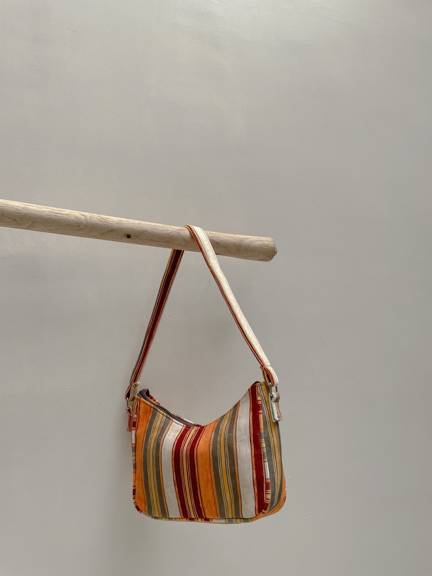 Dramatic Baguette Handbag